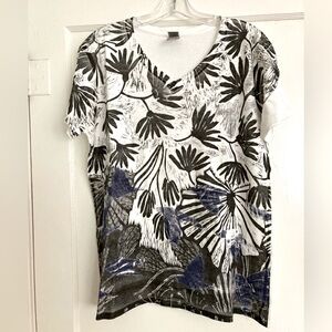 V Neck White Tee Hand-printed XL Unisex